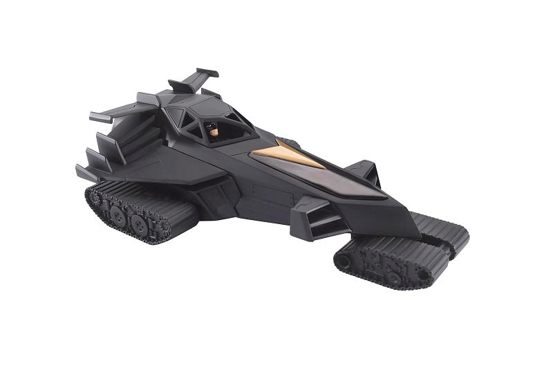 Illustration for article titled Speed Racer vs. Batmobile Zoomdown: Entire 2008 Toy Lineup Get Us All Revved Up